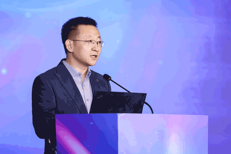 从标准化到个性化，人工智能再绘学习场景