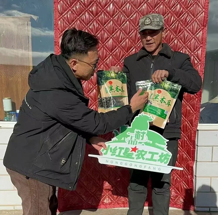 董耀会:文青今年70岁 董耀会:文青今年70岁