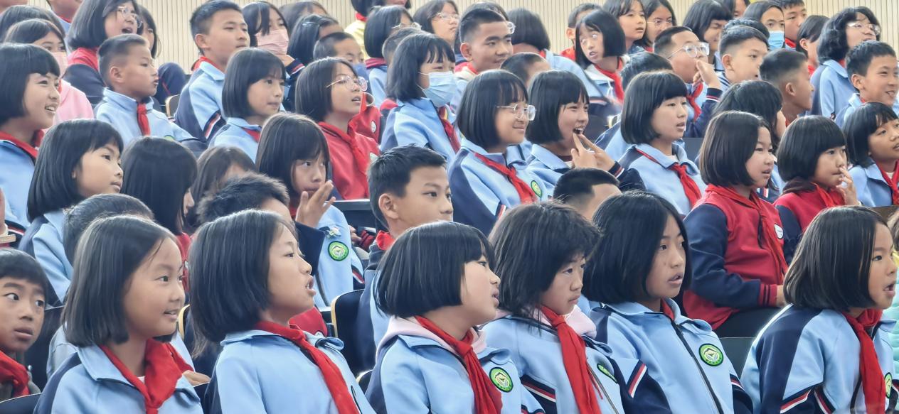 海信冰箱·雨辰助学“公益万里行”启动