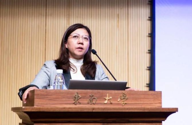 黄如：高等教育要以“新”促新以“智”提质