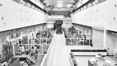 在这里，探索极端条件下的物质世界