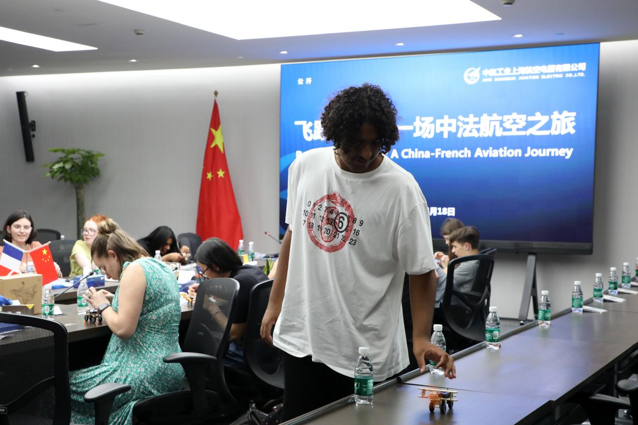 以航空文化为翼 续写中法百年情谊
