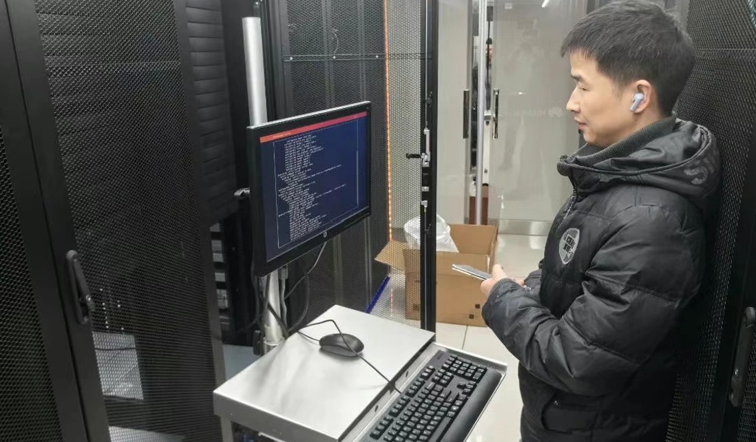 破局医疗数字化 从单点工具到“AI一体机”的跃迁