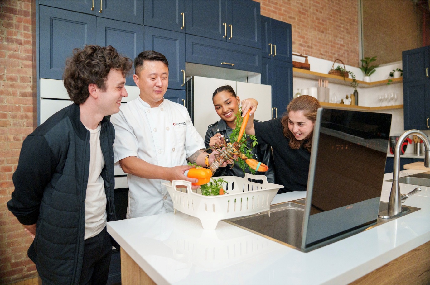 “人工智能+”赋能厨电革新，科技扎根民生需求