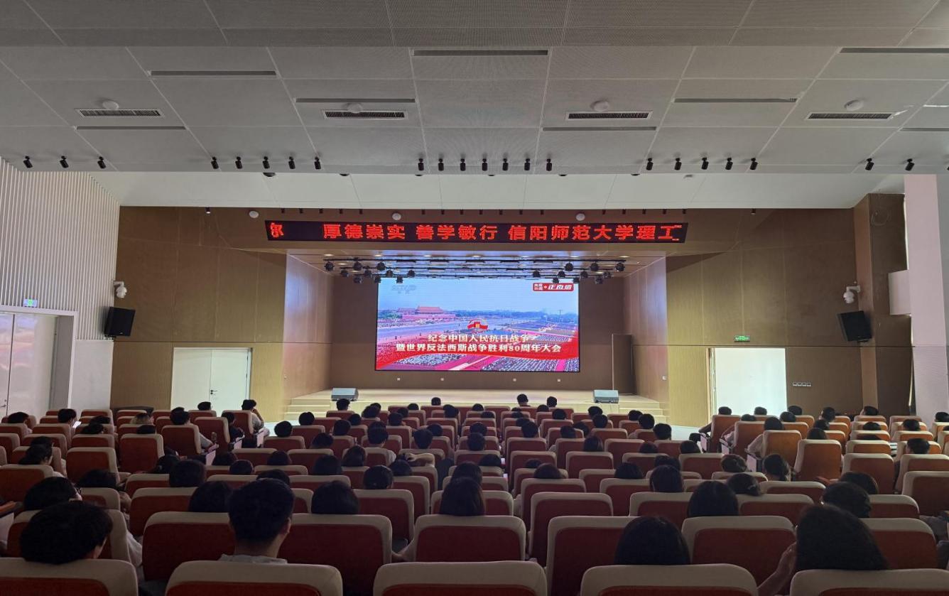 以“真功”筑牢大学生国防教育精神长城