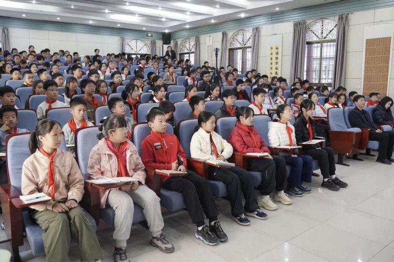 从漂流瓶到世界之巅:科学家精神的十年传承——“科学家精神”系列宣讲活动走进湖北省武昌实验小学 从漂流瓶到世界之巅:科学家精神的十年传承——“科学家精神”系列宣讲活动走进湖北省武昌实验小学