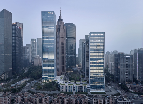 超越冷暖,为建筑注入“生命感” 超越冷暖,为建筑注入“生命感”