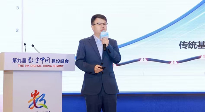 AI新型攻击频发,海光亮出芯片级安全“硬答案” AI新型攻击频发,海光亮出芯片级安全“硬答案”