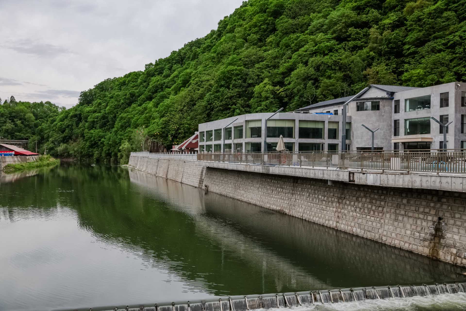 22℃凉夏加持 吉林旅居康养落地生根 22℃凉夏加持 吉林旅居康养落地生根