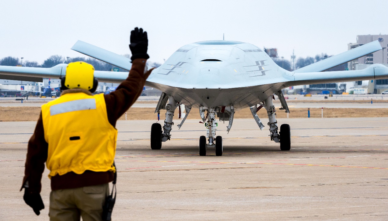 MQ-25舰载无人加油机——美海军第一款可投入作战的舰载无人机
