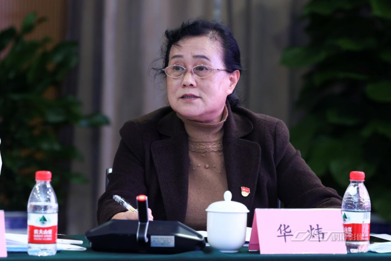 “党的二十大代表进学会”系列学习活动走进中国计算机学会
