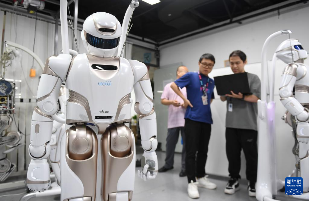 产业生态让创新更美好——深圳“机器人谷”观察