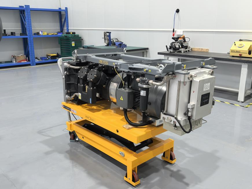 北京地铁再添“绿色动力”，国产无油空压机技术落地亦庄线