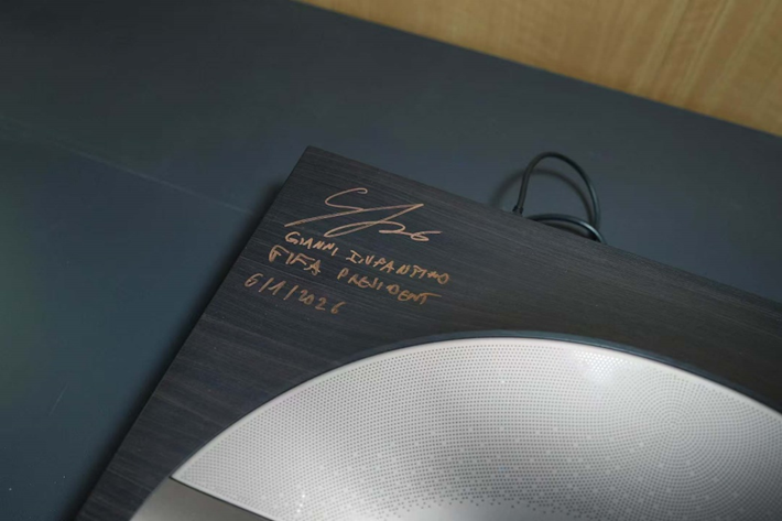 CES2026开幕，国际足联主席因凡蒂诺点赞海信世界杯定制产品