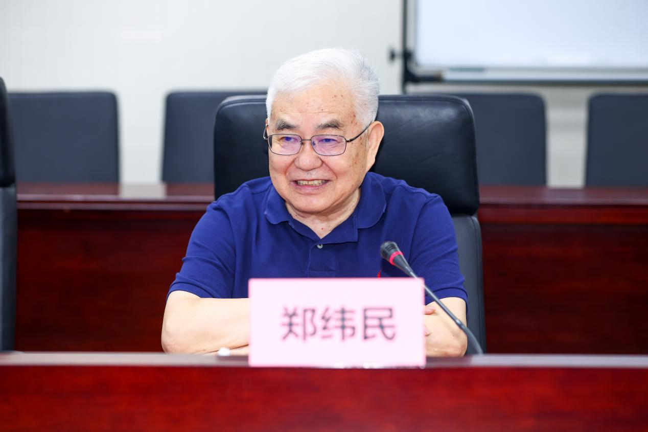 校企协同攻坚国产AI核心技术 清华计算机系联合软通计算机成立人工智能系统联合研究中心 校企协同攻坚国产AI核心技术 清华计算机系联合软通计算机成立人工智能系统联合研究中心
